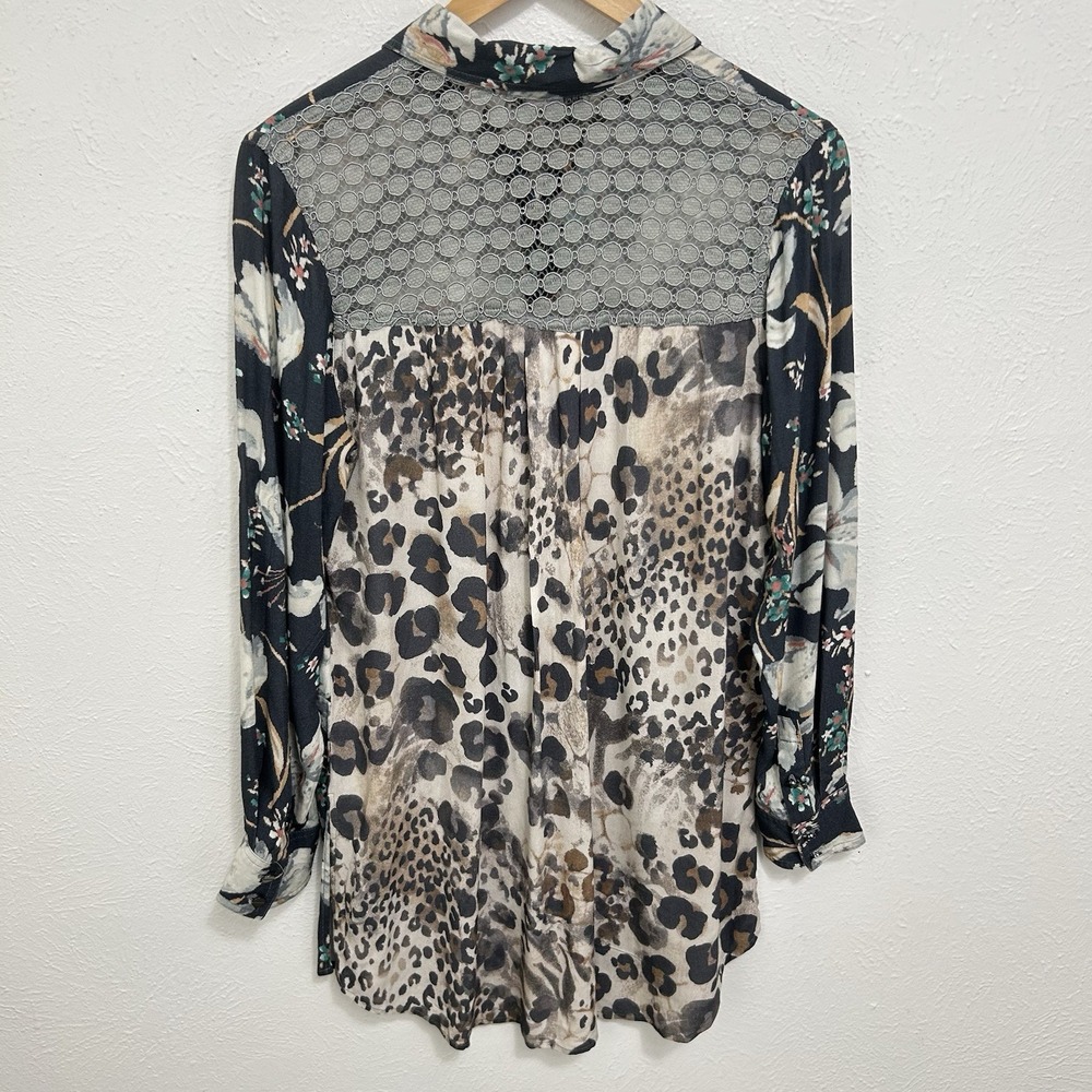 Sharon Young Tunic Top M Multicolor Floral Animal Mix Media Print Button Front